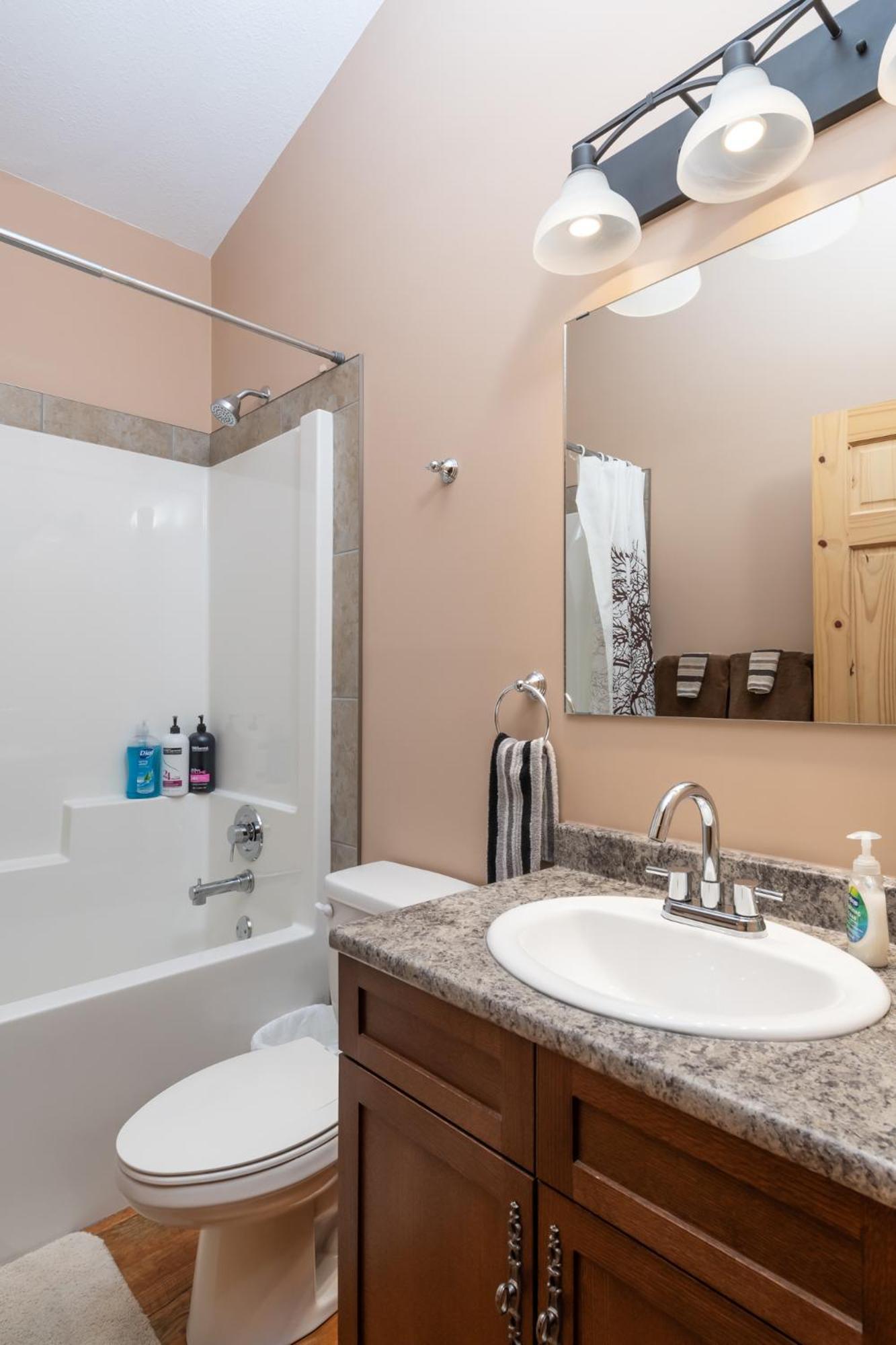 Mama Bear Villa Valemount Ngoại thất bức ảnh