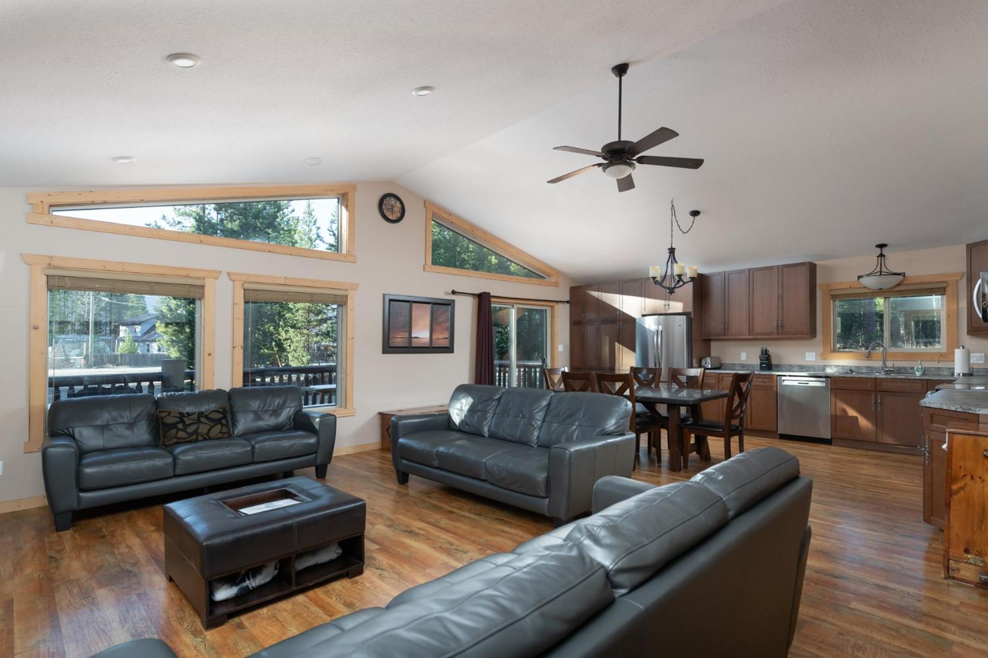 Mama Bear Villa Valemount Ngoại thất bức ảnh